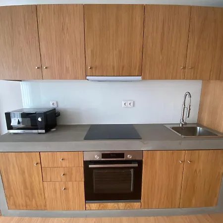 Oporto Beach Studio - by metro station Appartamento Matosinhos (Porto)